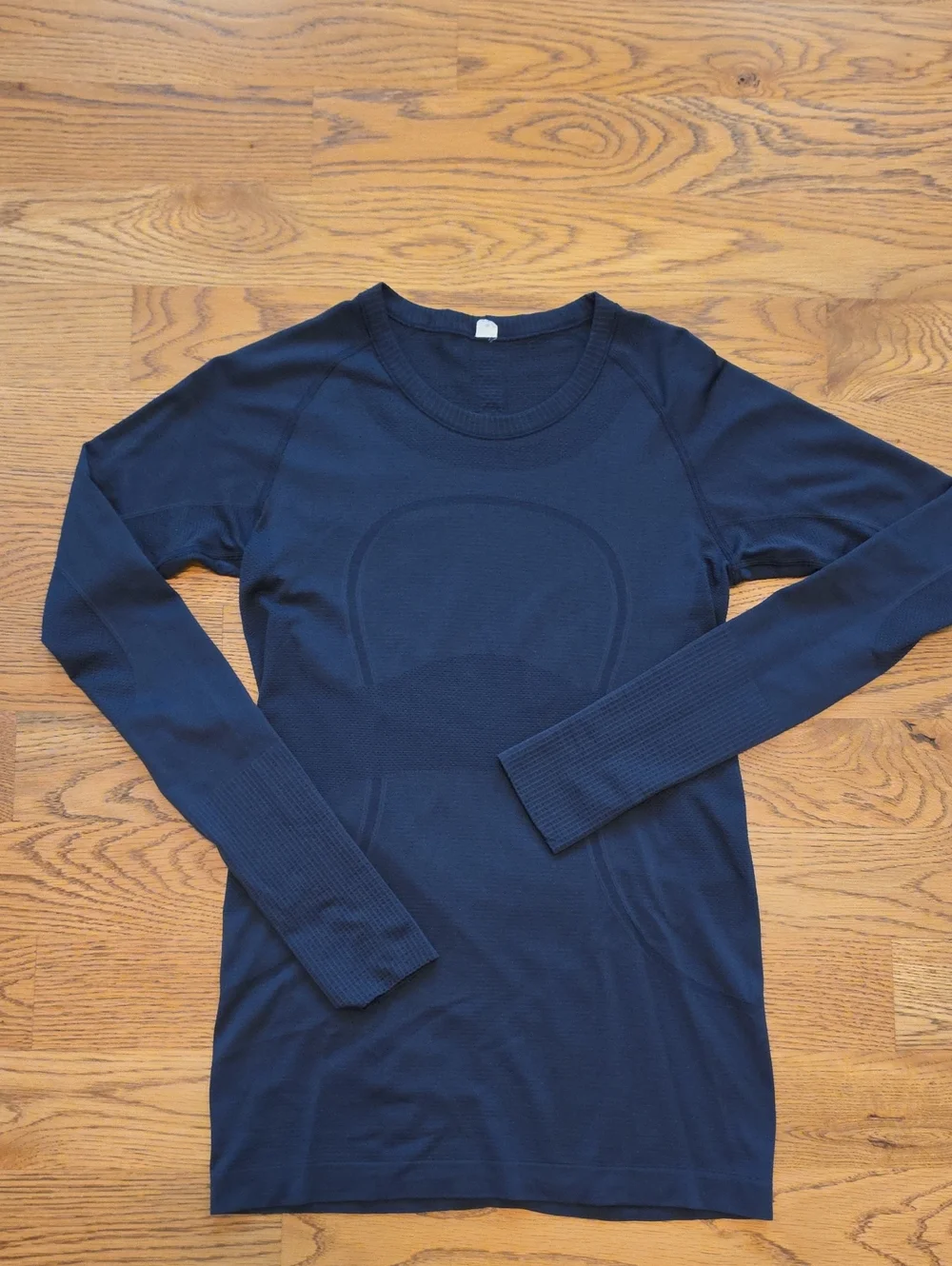 lululemon athletica Women's Long Sleeve Crew Top - Navy